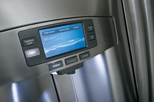 GE 家電在台灣發表新款功能升級大容量冰箱,除了節能